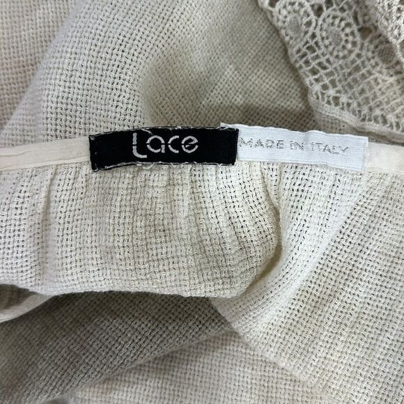 Elegant Lace Trim Blouse - women’s L/XL - Picture 3 of 5